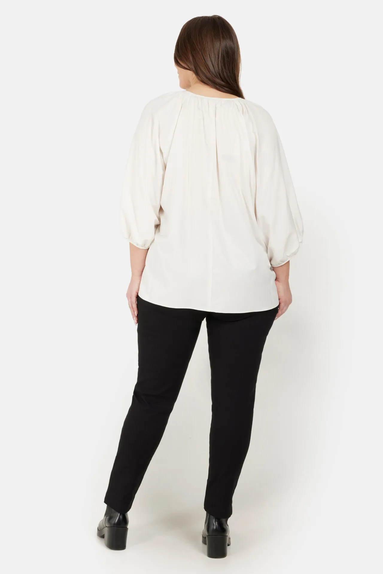 bluse__cloud_dancer_3.webp Bluse - Cloud Dancer