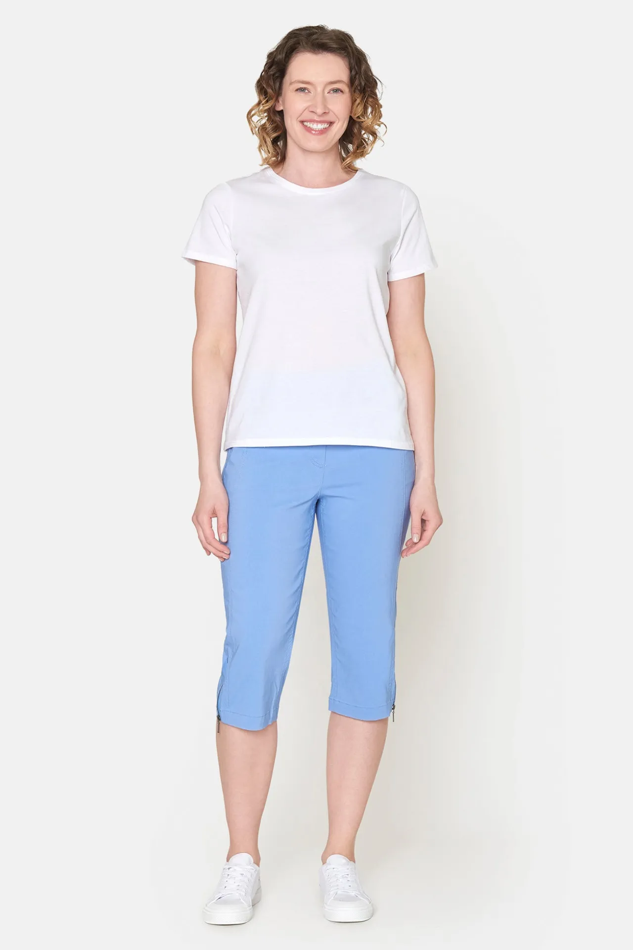 capri__sky__blue_2.webp Capri - Sky Blue