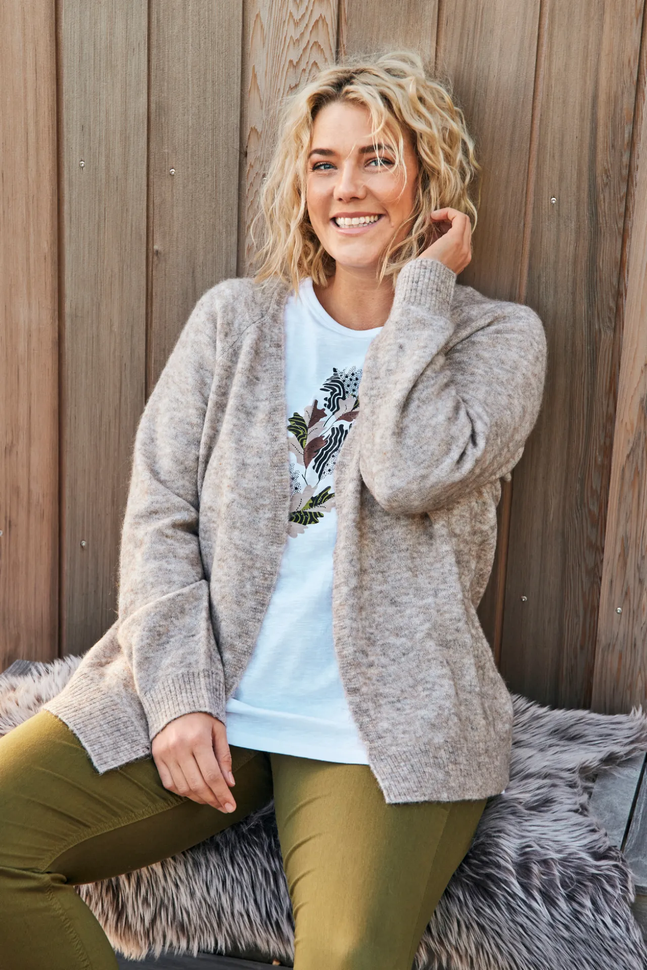 cardigan__beige_melange_2.webp Cardigan - Beige Melange