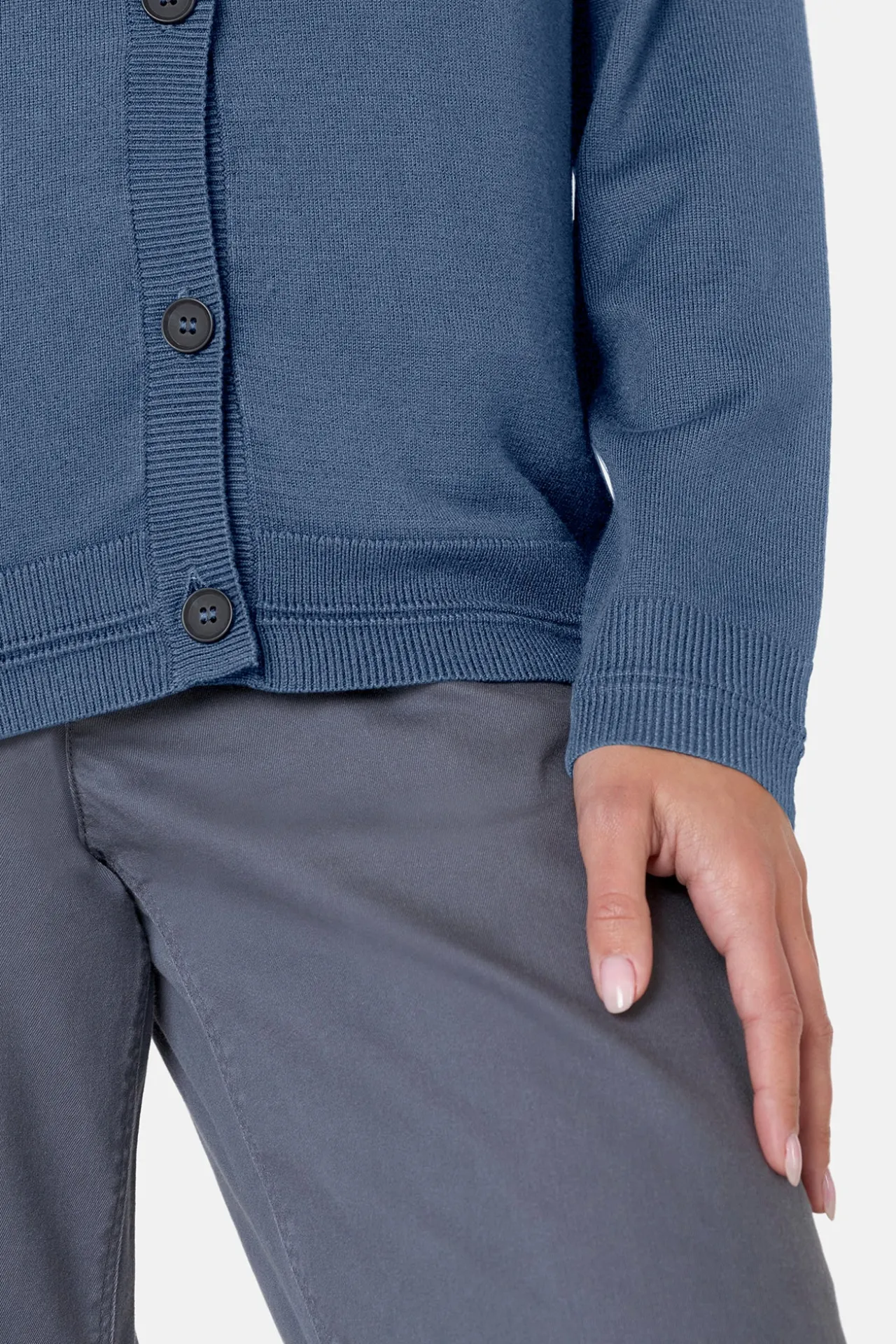 cardigan_ohals__blue_hori_2.webp Cardigan O-hals - Blue Horizon Melange