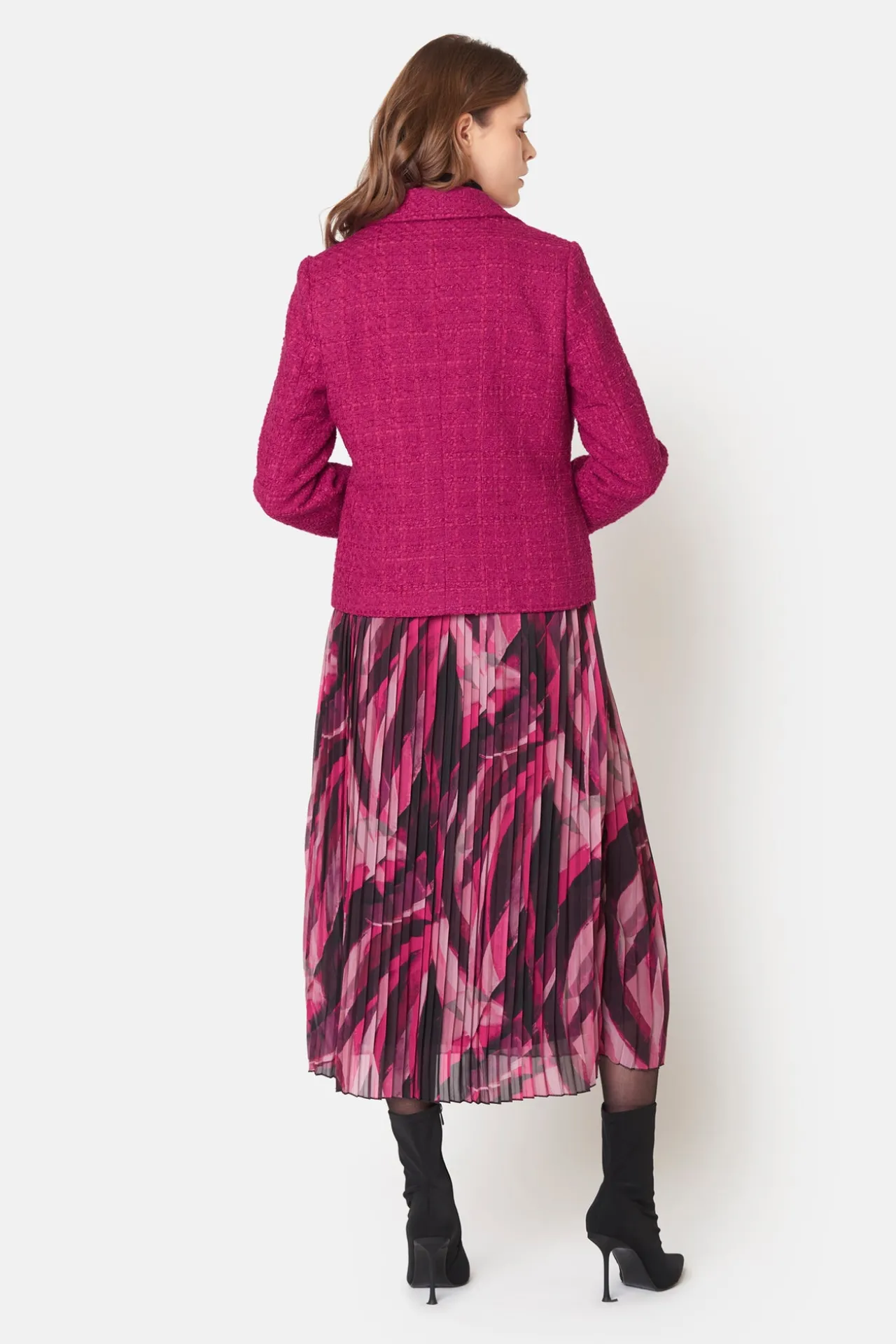 let_jakke__fuchsia_red_3.webp Let jakke - Fuchsia Red