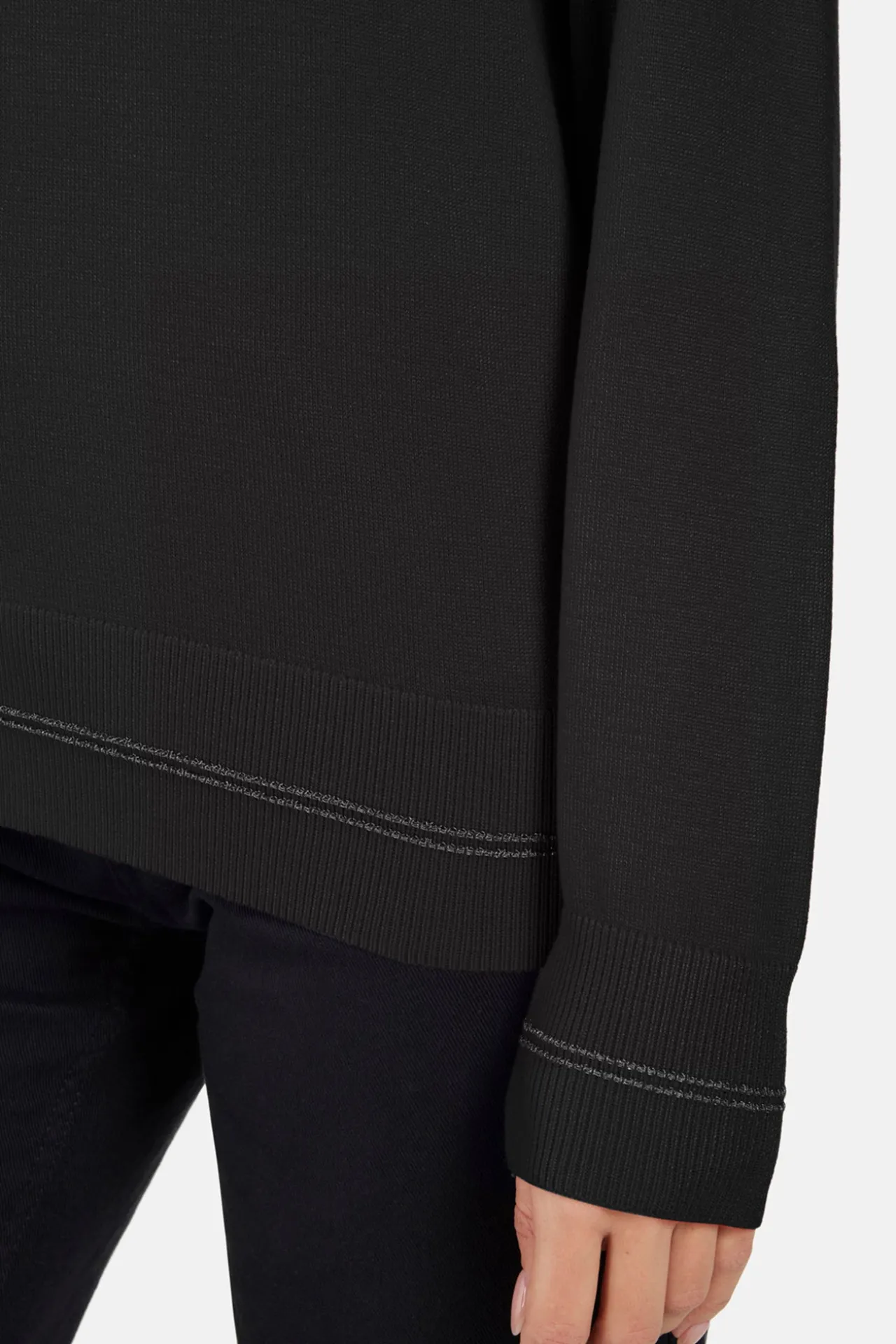 pullover__black_2-16.webp Pullover - Black