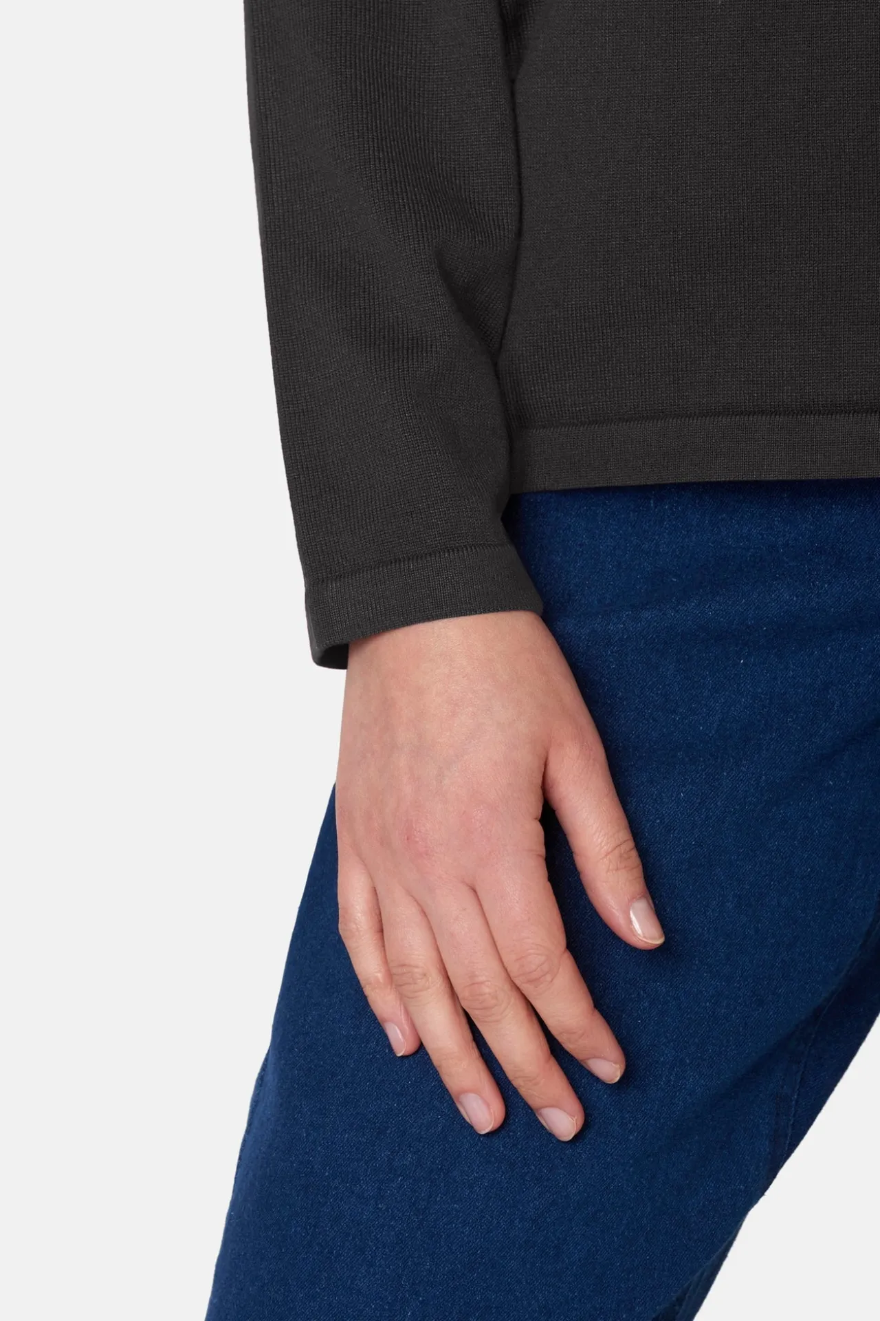 pullover__black_2-5.webp Pullover - Black