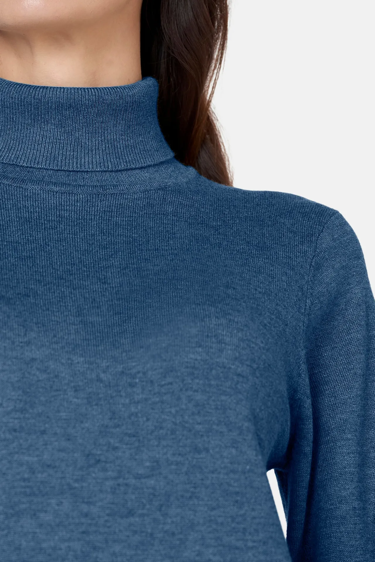 pullover_rullekrave__blue_1.webp Pullover Rullekrave - Blue Horizon Melange