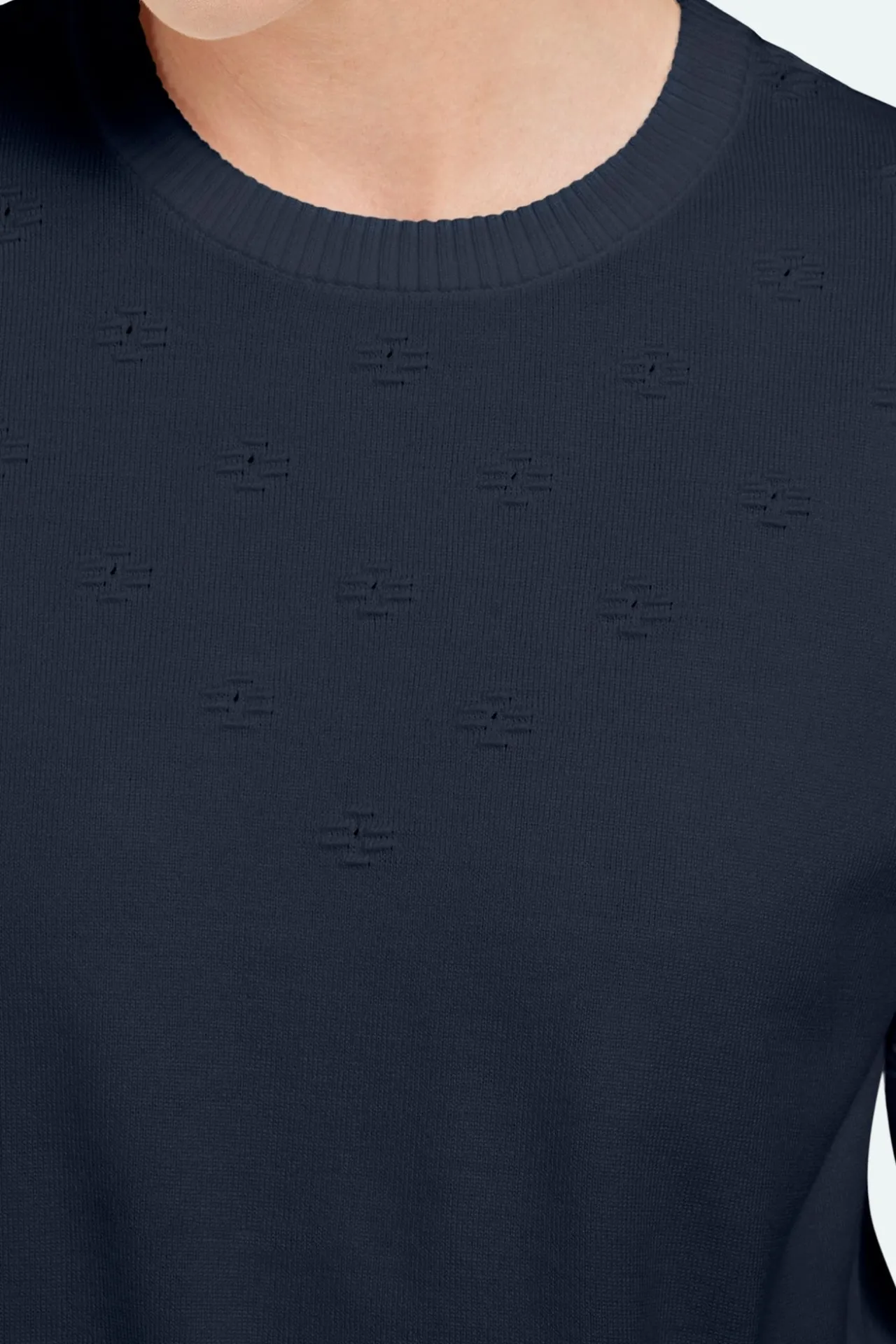 striktrje__navy__hulmnste_3.webp Striktrøje - Navy - Hulmønster