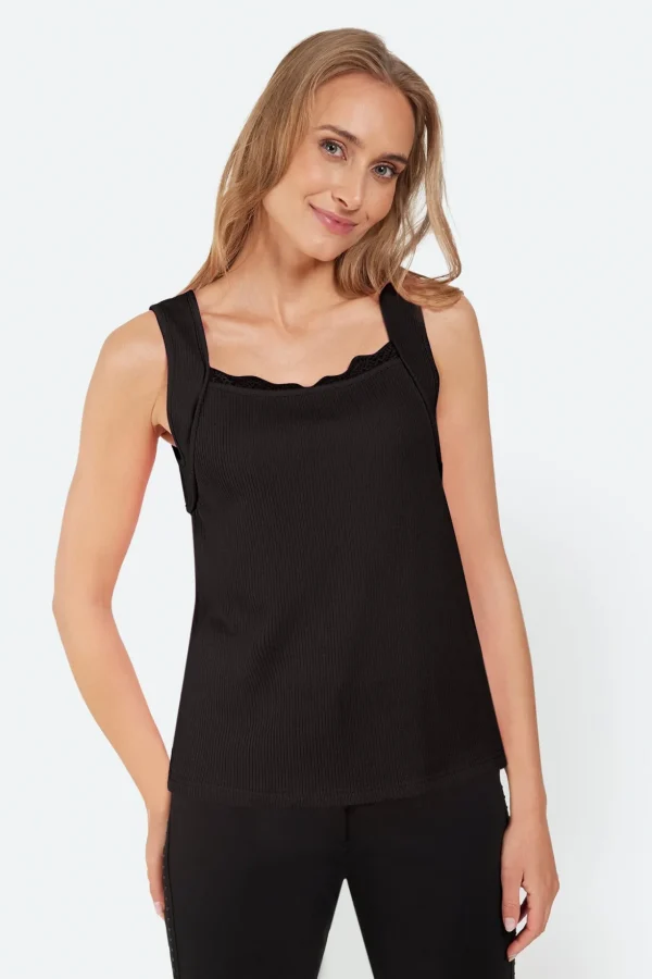 Top - Black