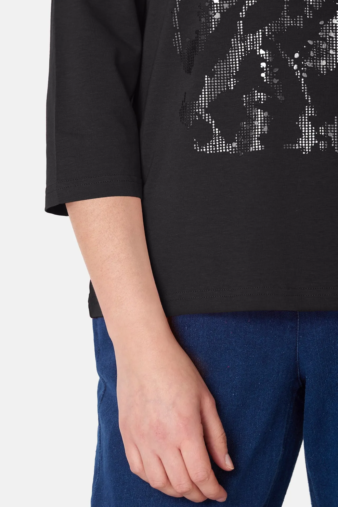 tshirt_med__rmer__black_2-1.webp T-shirt Med 3/4 ærmer - Black