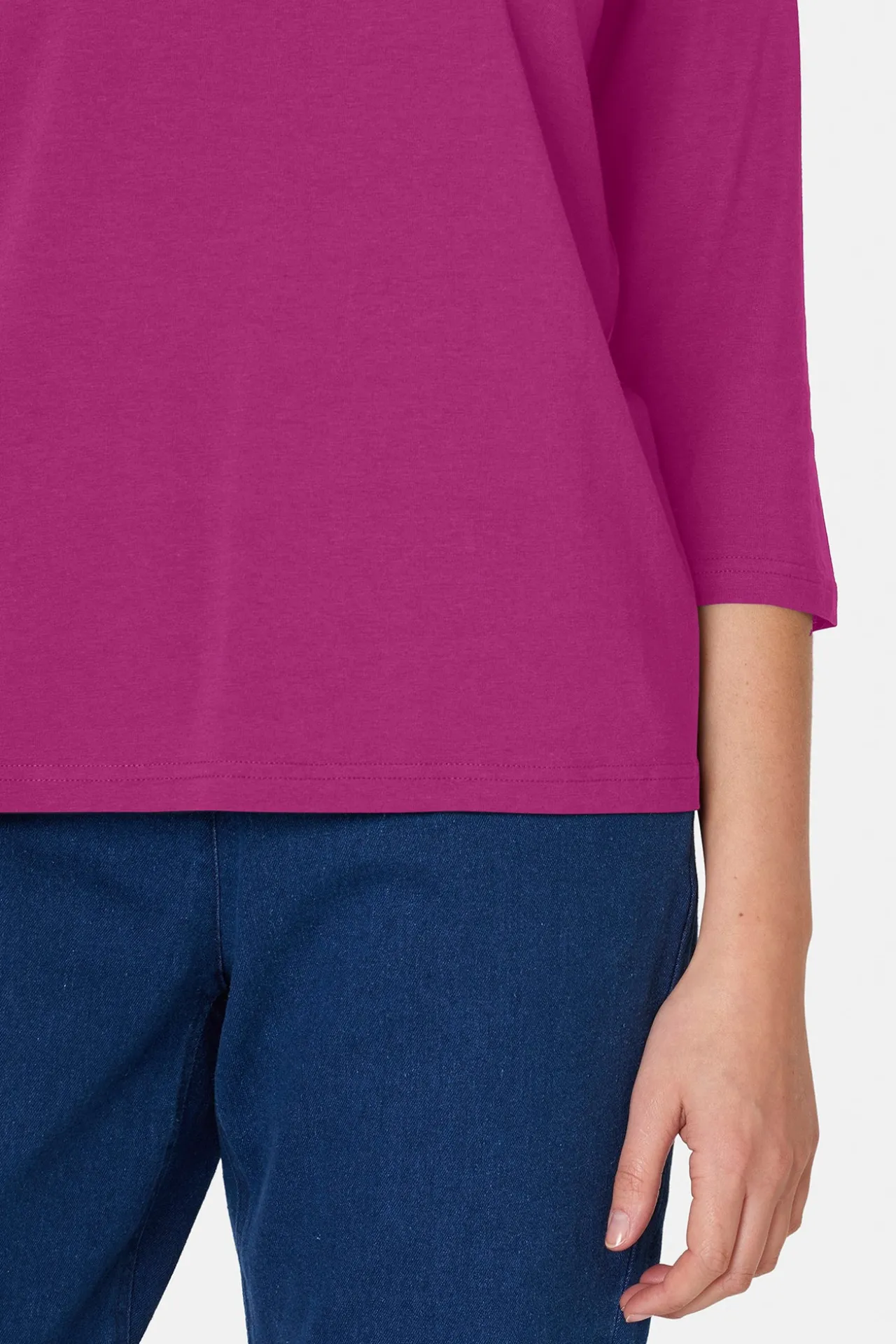 tshirt_med__rmer__fuchsia_2-4.webp T-shirt Med 3/4 ærmer - Fuchsia Red
