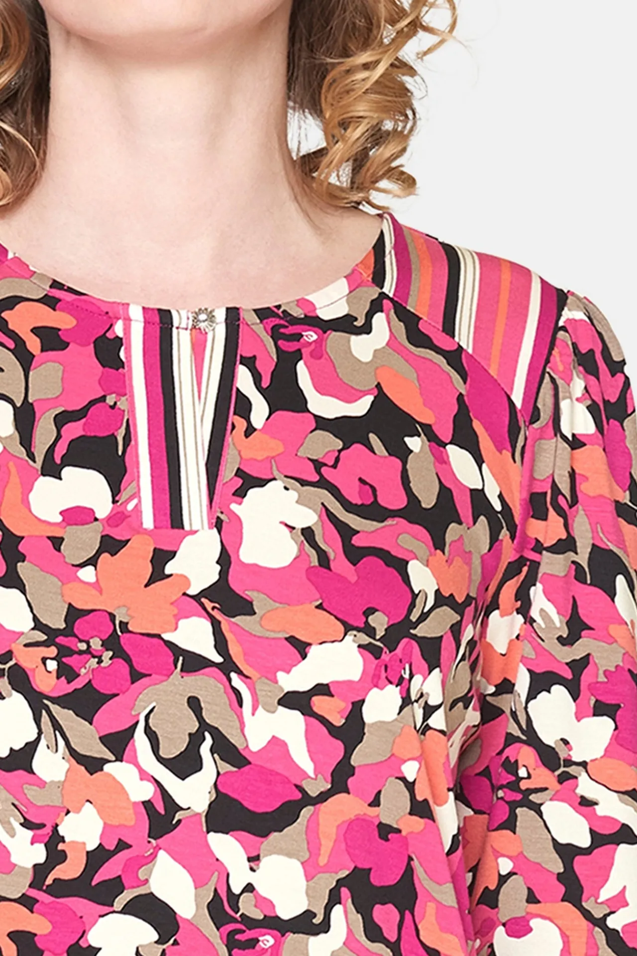 tshirt_med__rmer__magenta_2.webp T-shirt Med 3/4 ærmer - Magenta