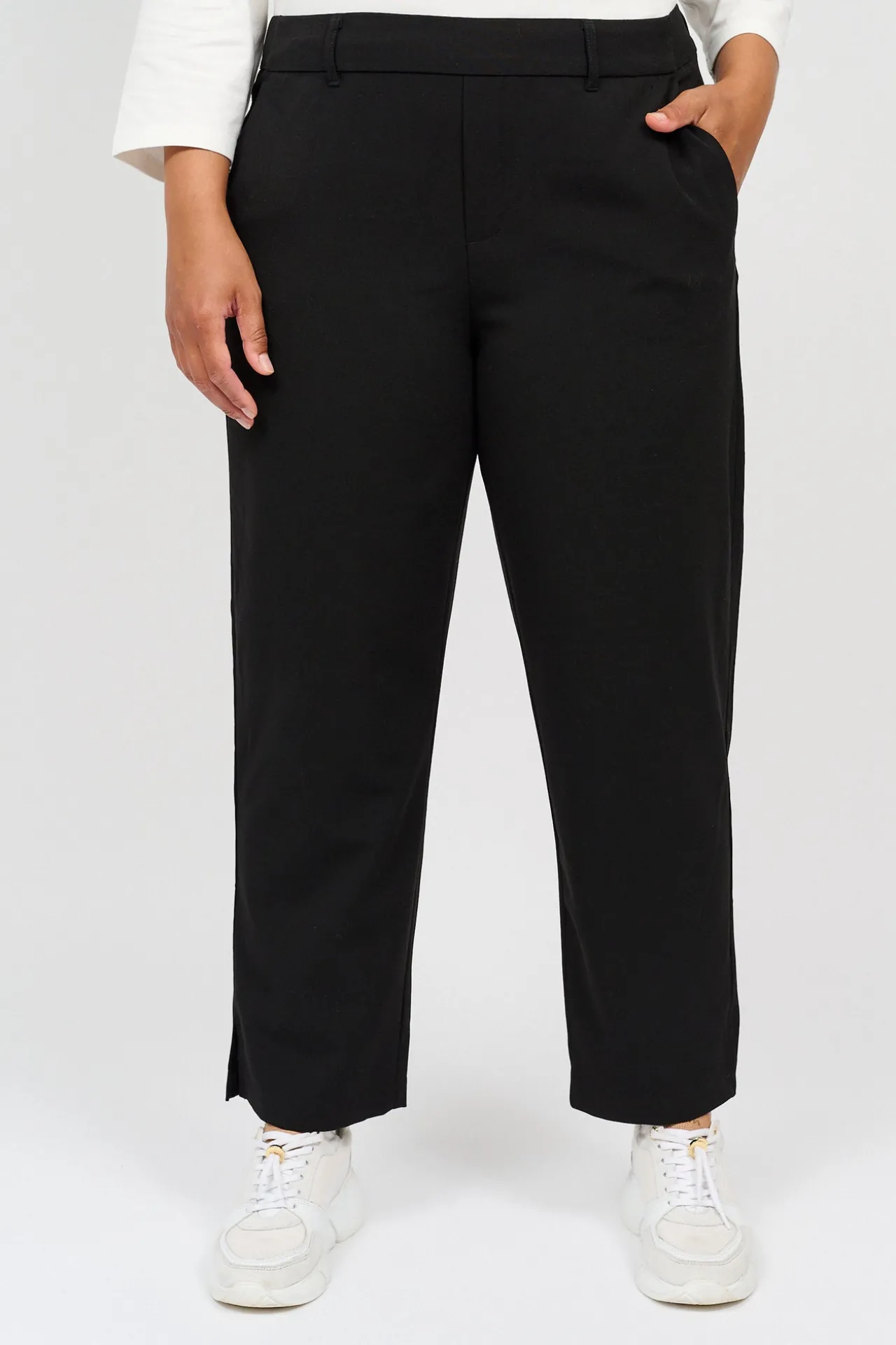 bukser__regular_fit__sort_0.webp Bukser 7/8 Regular Fit - Sort