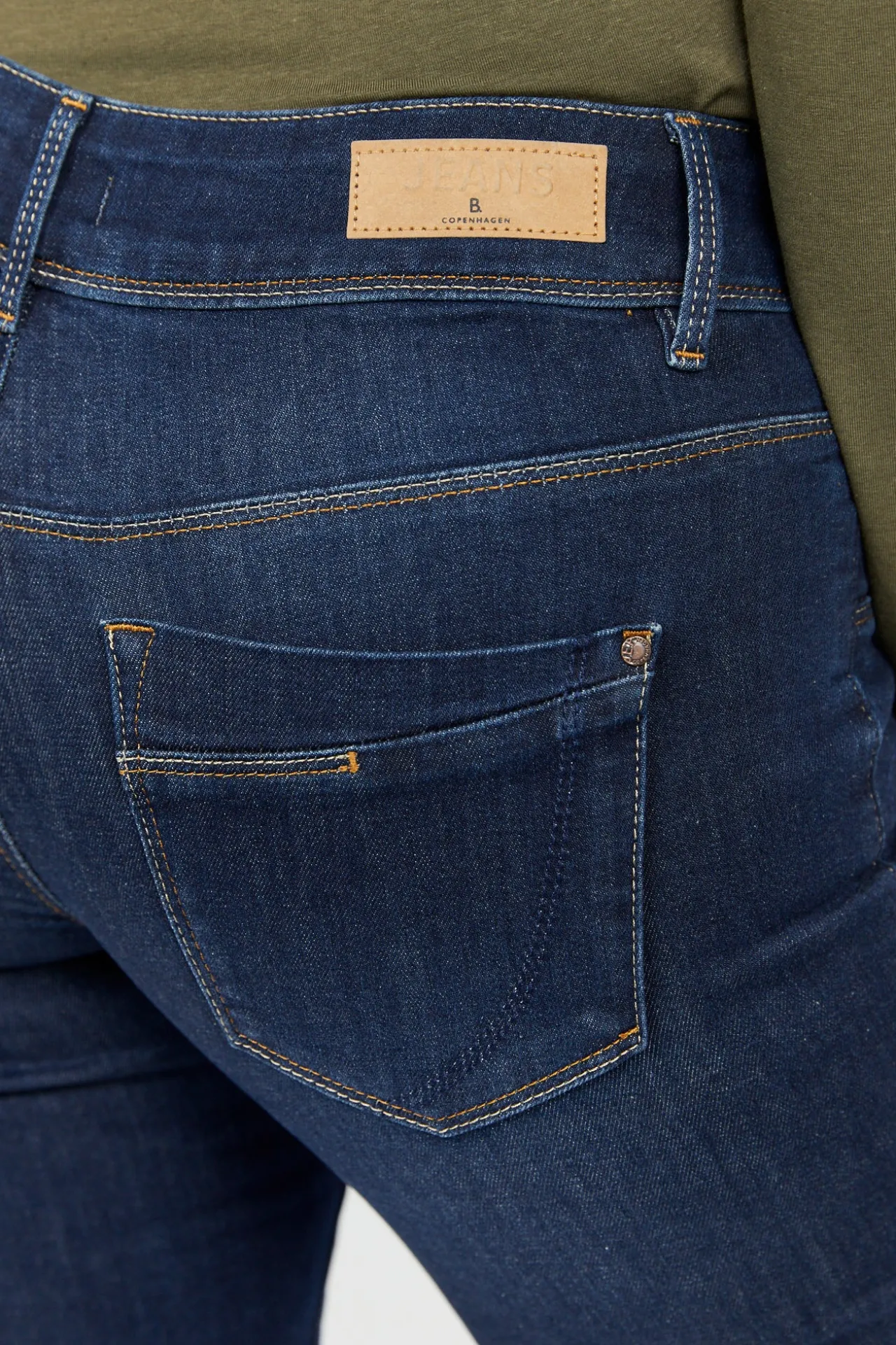 jeans_hannah_straight_leg_1.webp Jeans Hannah Straight Legs - Dark Blue