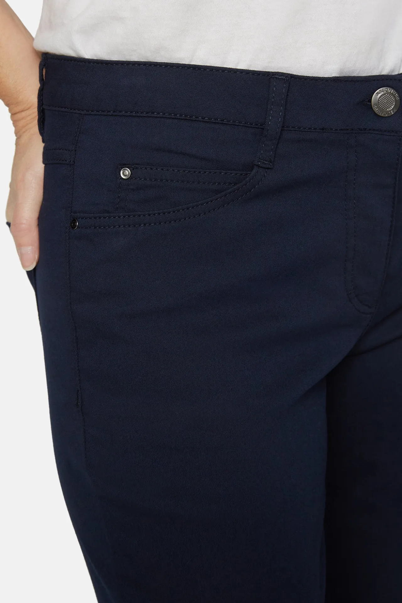 jeans_madelaine__straight_1-2.webp Jeans Madelaine - Straight fit - Navy blå