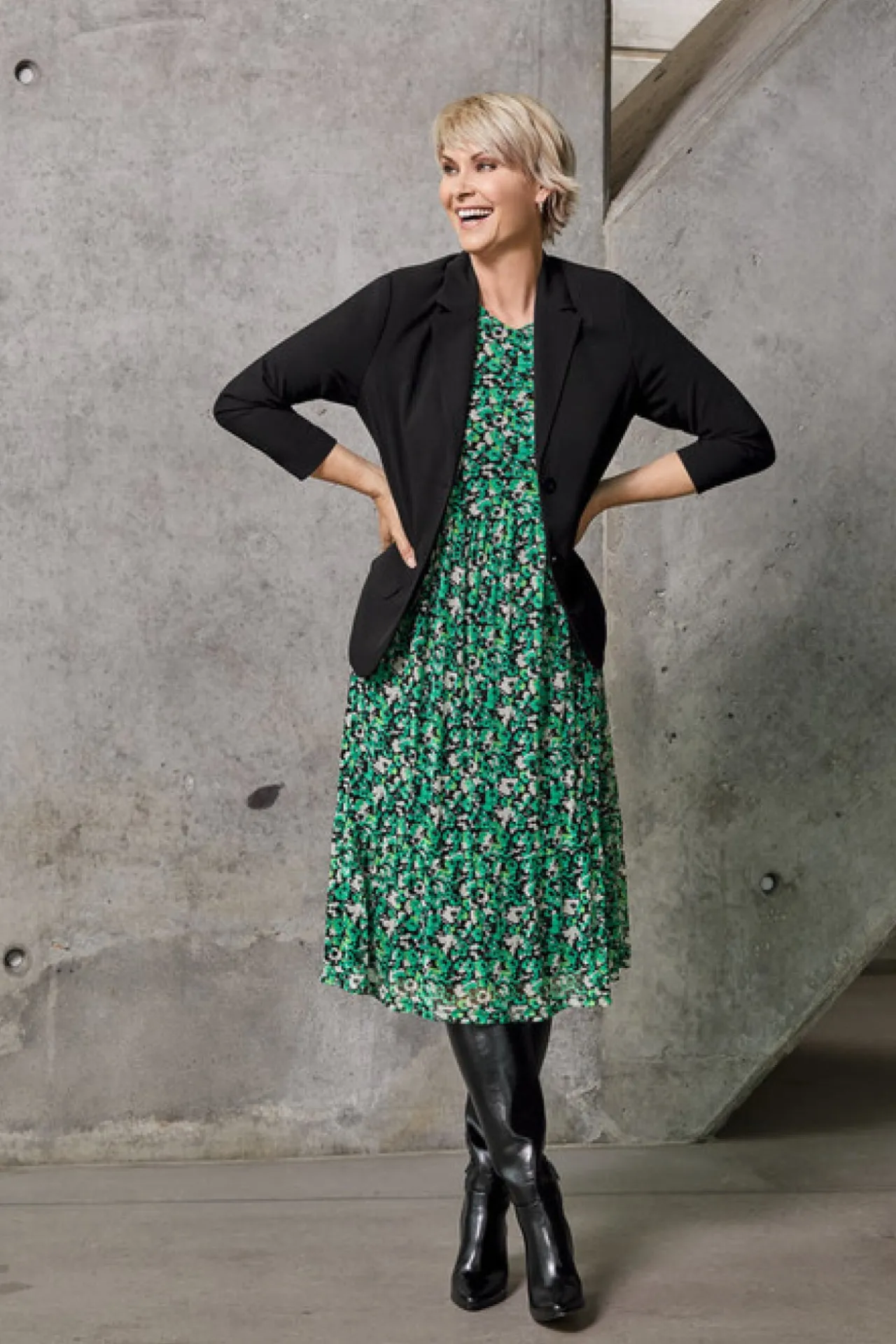 klasisk_blazer__sort_2.webp klasisk blazer - Sort