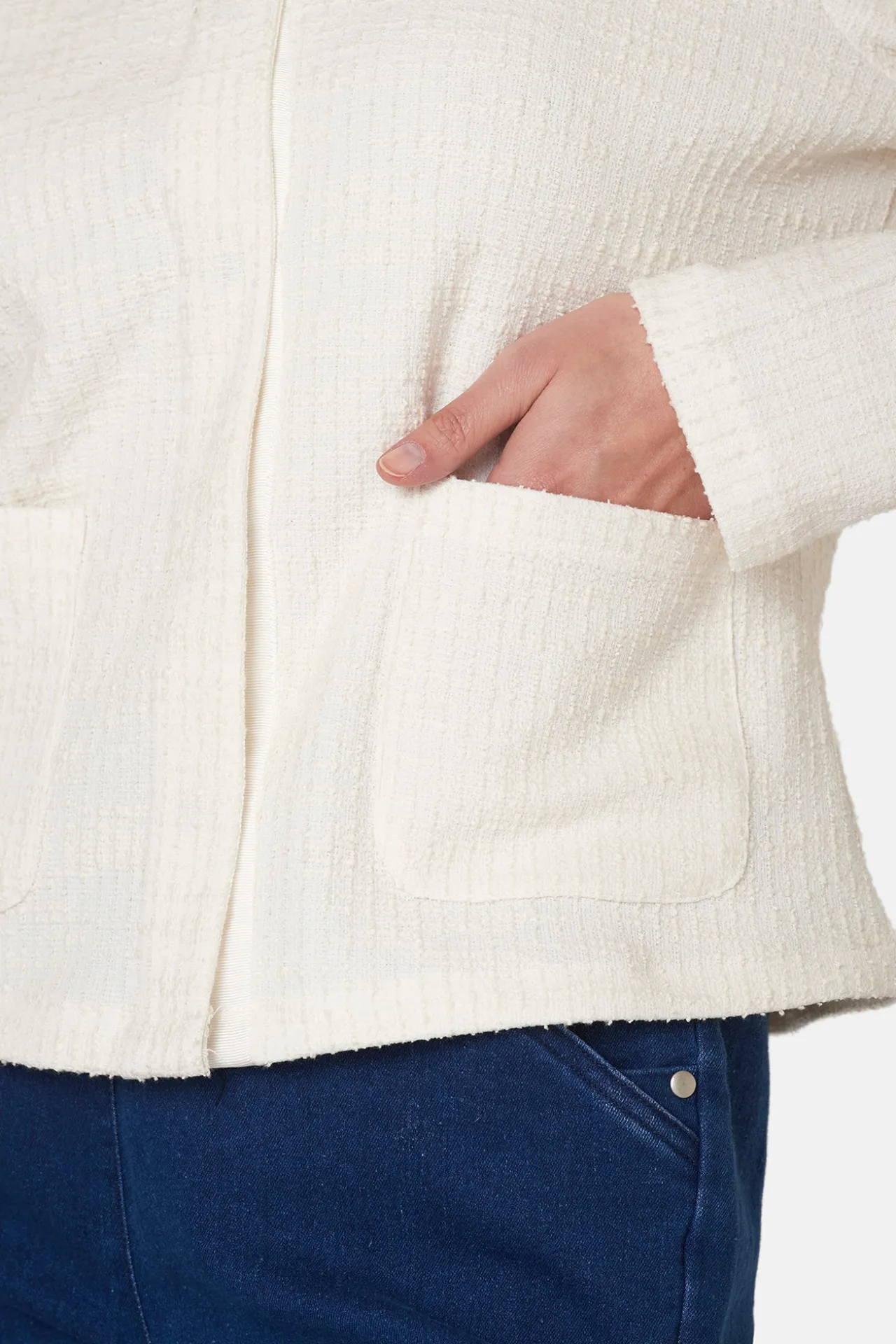 let_jakke__off_white_1.webp Let jakke - Off white