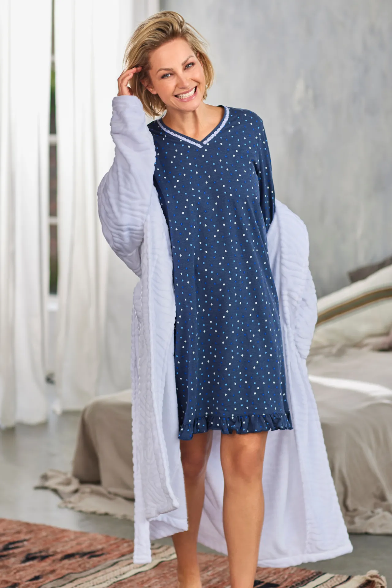 natkjole__cornflower_blue_3.webp Natkjole - Cornflower Blue