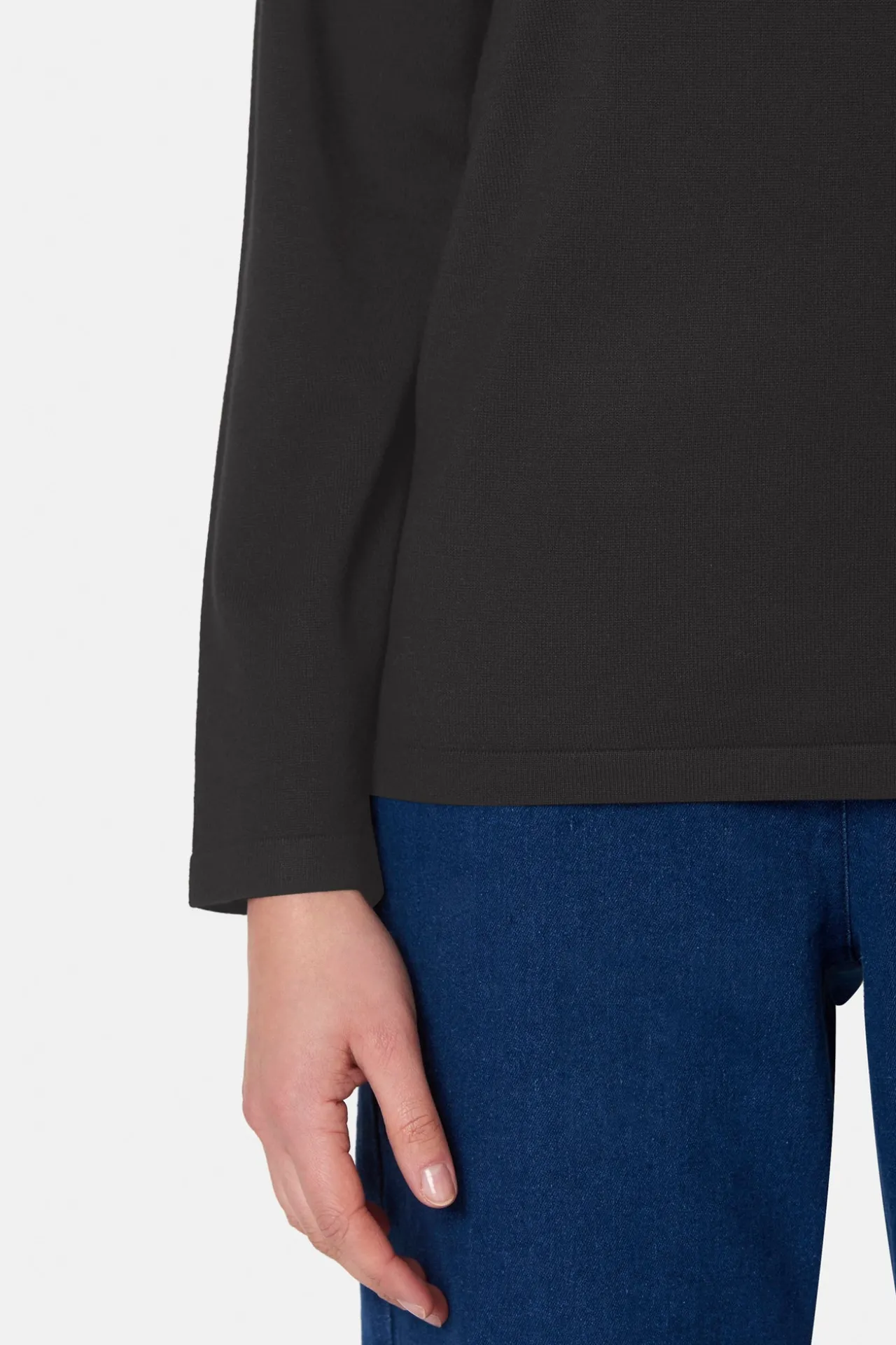 pullover__black_2-6.webp Pullover - Black