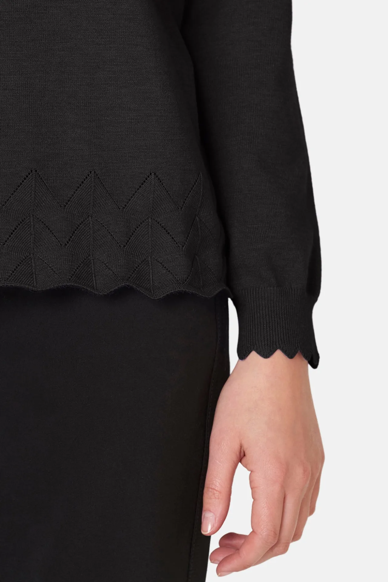pullover__black_2-9.webp Pullover - Black