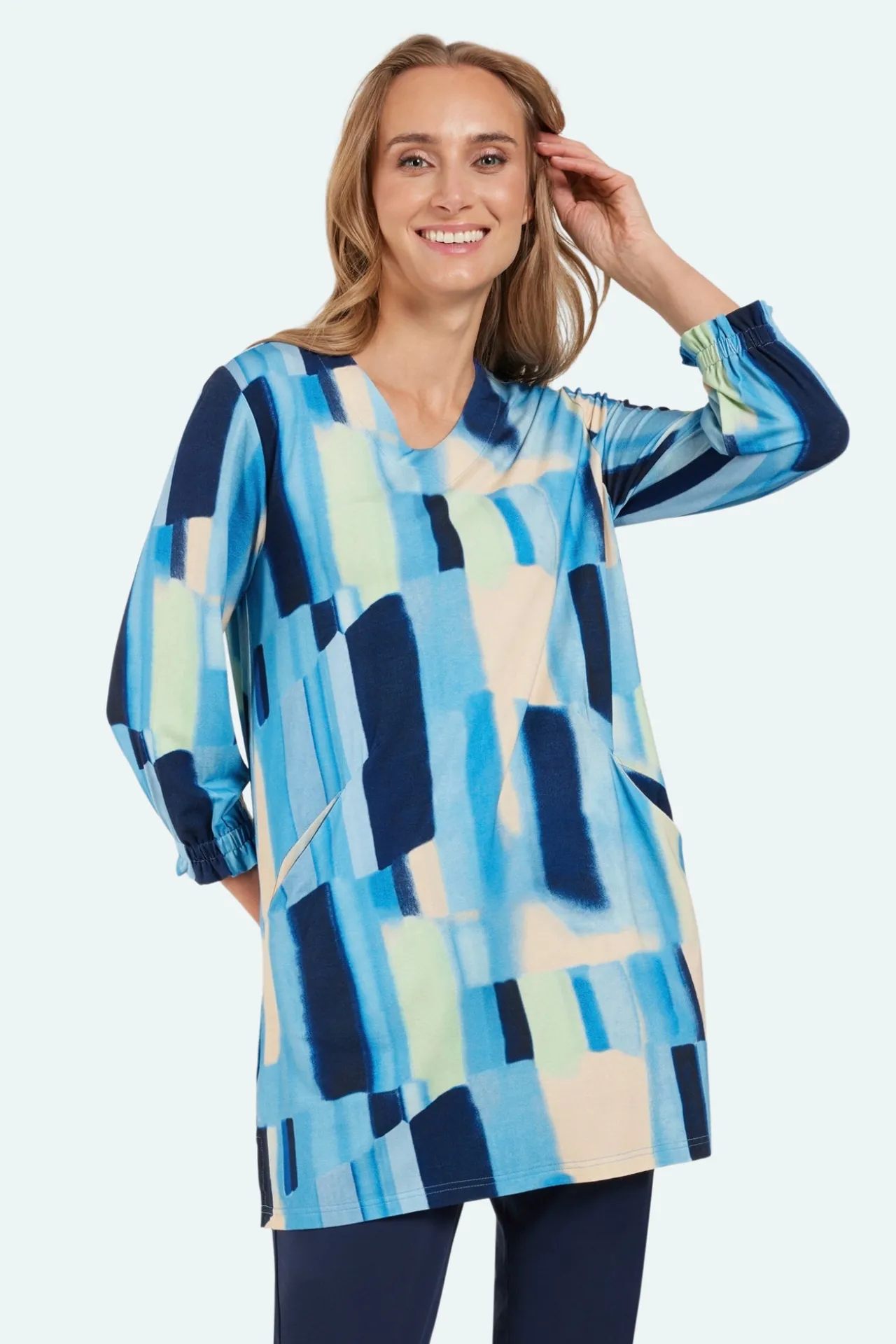 sleeve_tunic__oxygen_0.webp 3/4 Sleeve Tunic - Oxygen