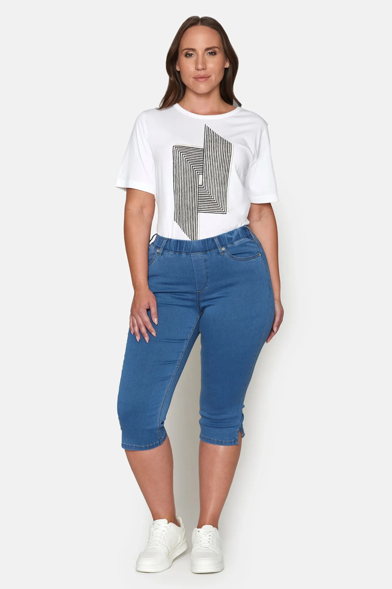 sofia_capri_jeans__medium_2.webp Sofia Capri Jeans - Medium Blue Denim