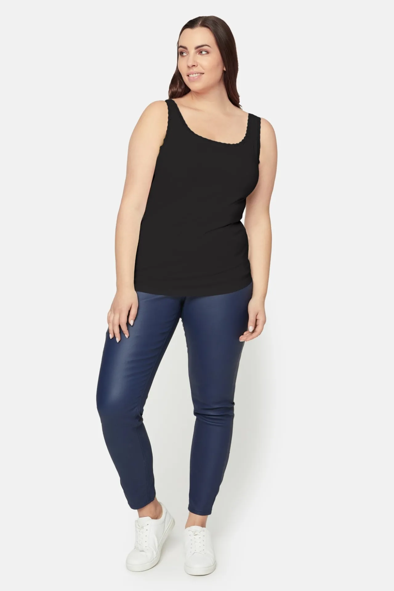 top_med_blondedetaljer__s_2.webp Top Med Blondedetaljer - Sort