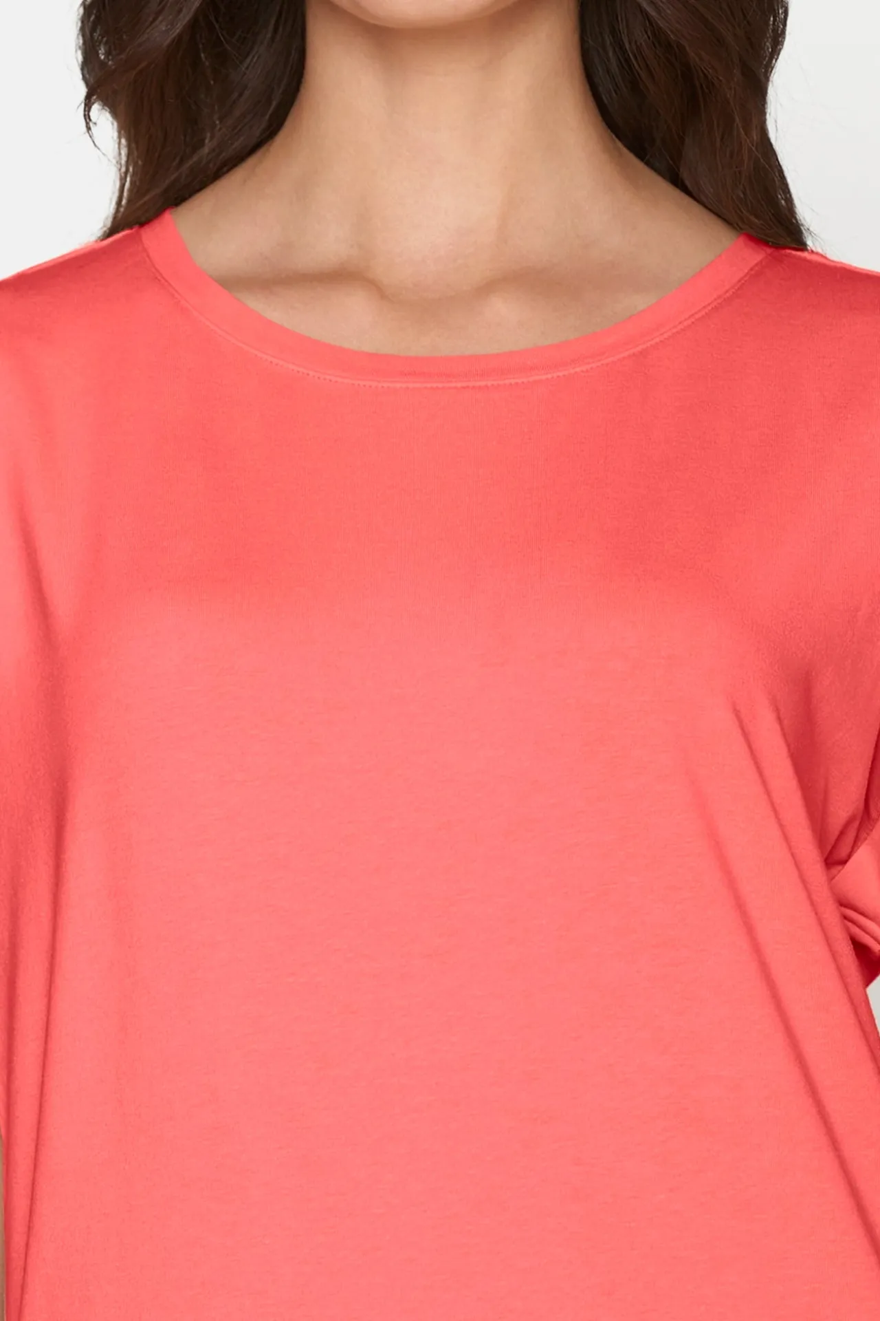 tshirt_med_korte_rmer__me_1.webp T-shirt Med Korte ærmer - Melon